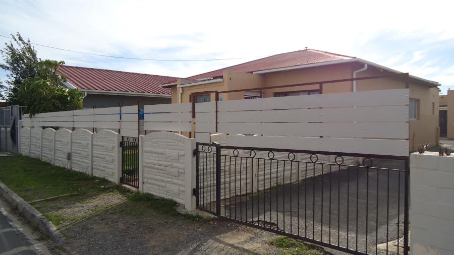2 Bedroom Property for Sale in Weltevreden Western Cape
